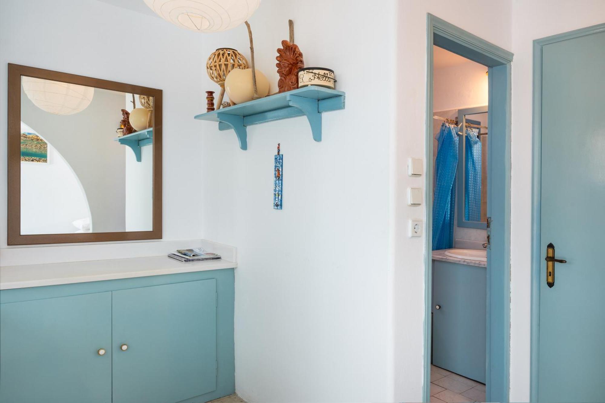 Beachfront Lampis Dolphin 4 Скала Екстериор снимка