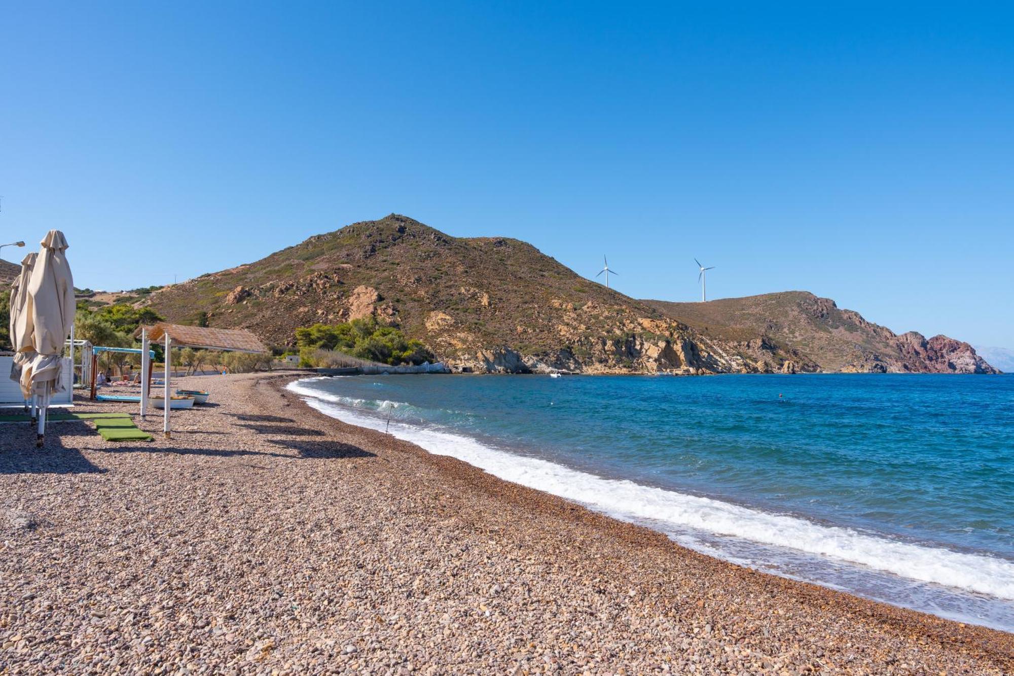 Beachfront Lampis Dolphin 4 Скала Екстериор снимка